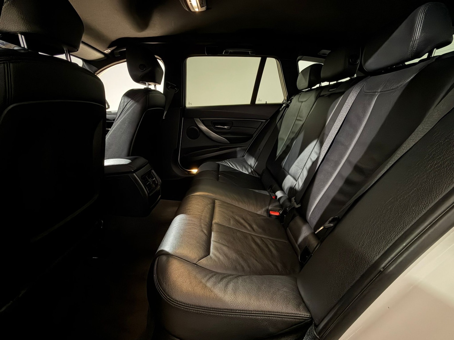 Used BMW 3 Series 2012 for sale - 77674357: Photo 19