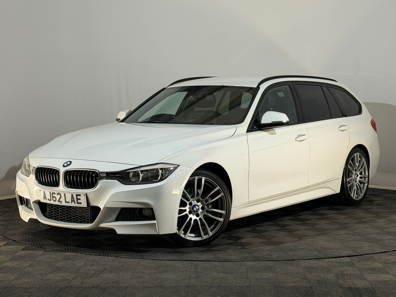 Used BMW 3 Series 2012 for sale - 77674357: Photo 3