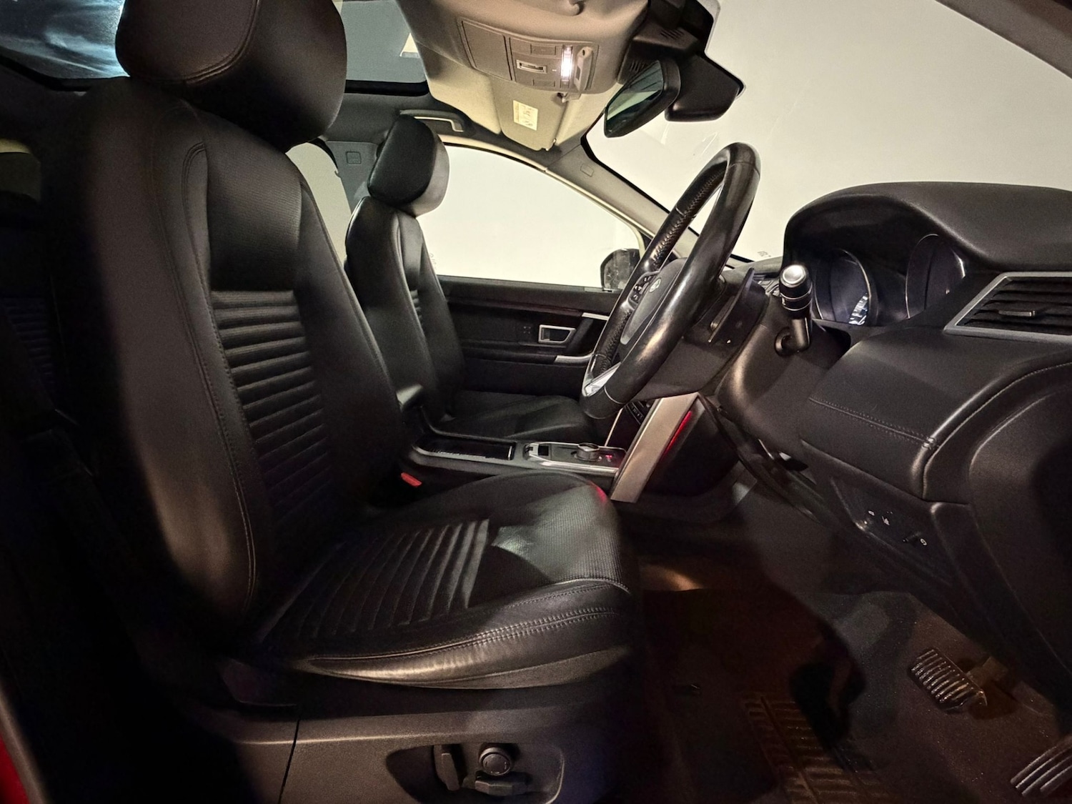 Used Land Rover Discovery Sport 2015 for sale - 78137098: Photo 14