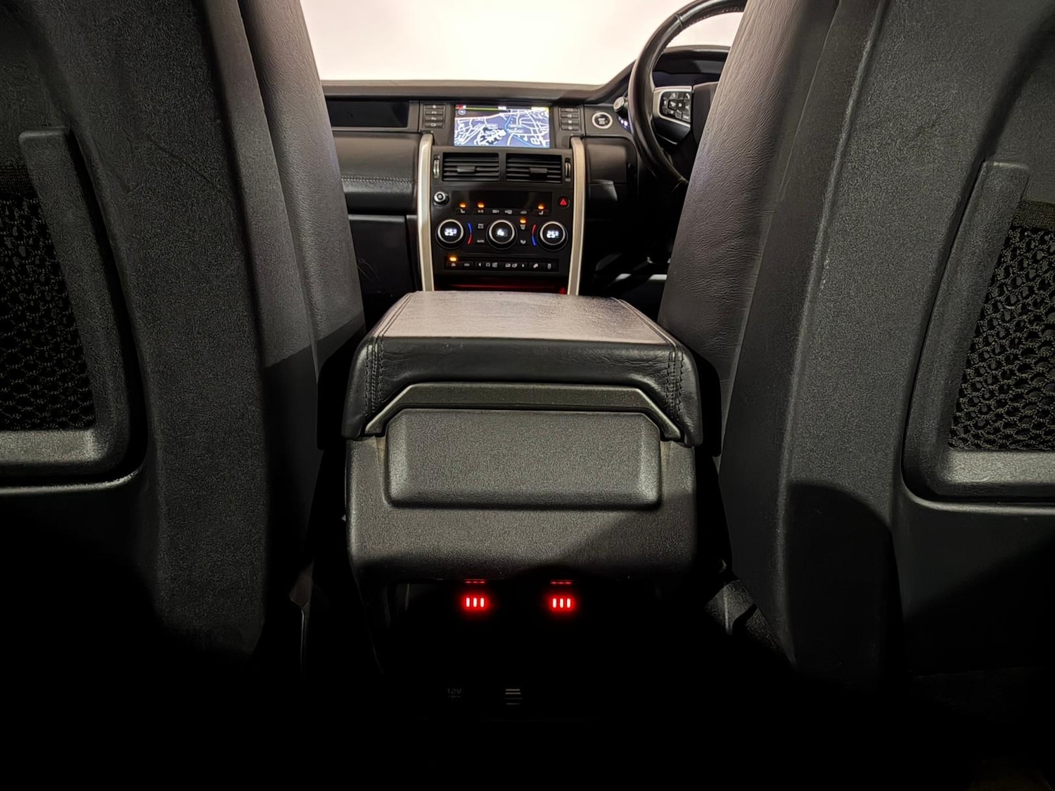 Used Land Rover Discovery Sport 2015 for sale - 78137098: Photo 17