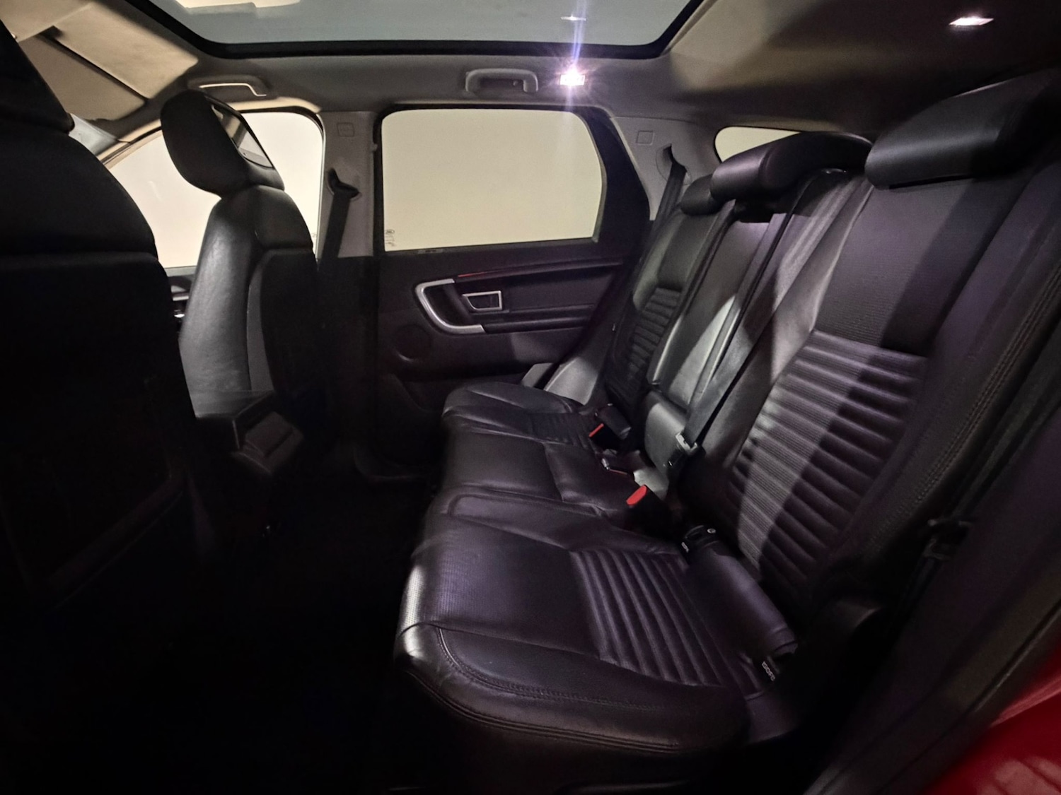 Used Land Rover Discovery Sport 2015 for sale - 78137098: Photo 19