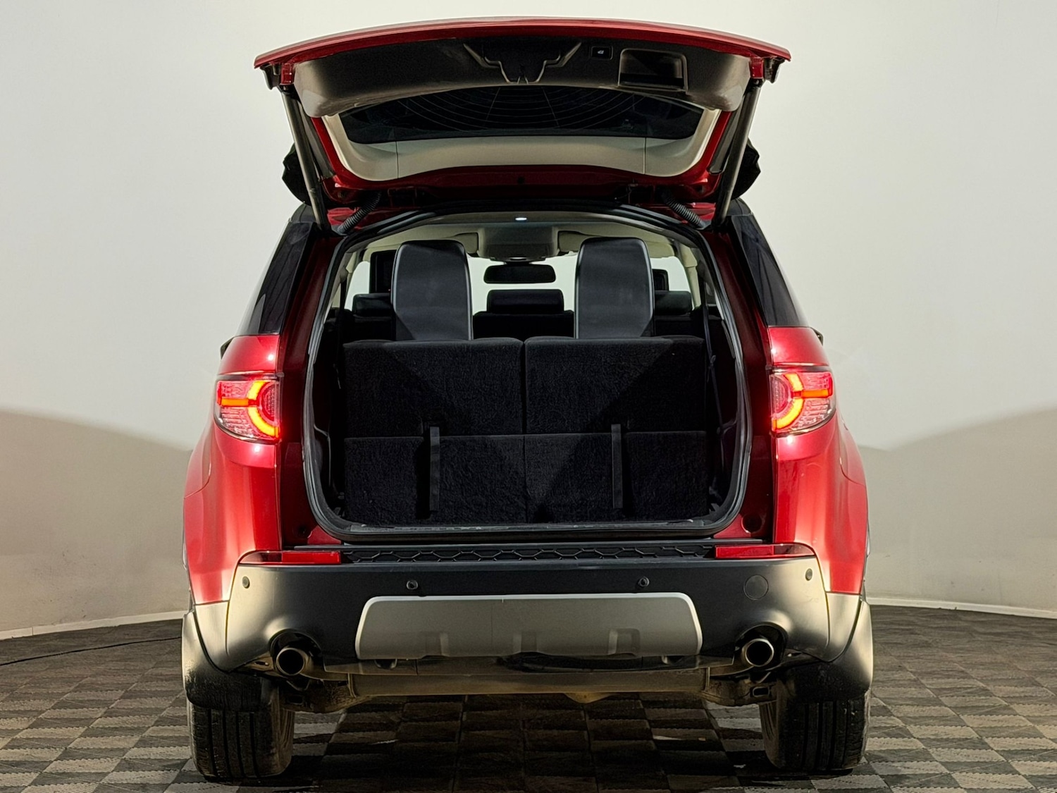 Used Land Rover Discovery Sport 2015 for sale - 78137098: Photo 8