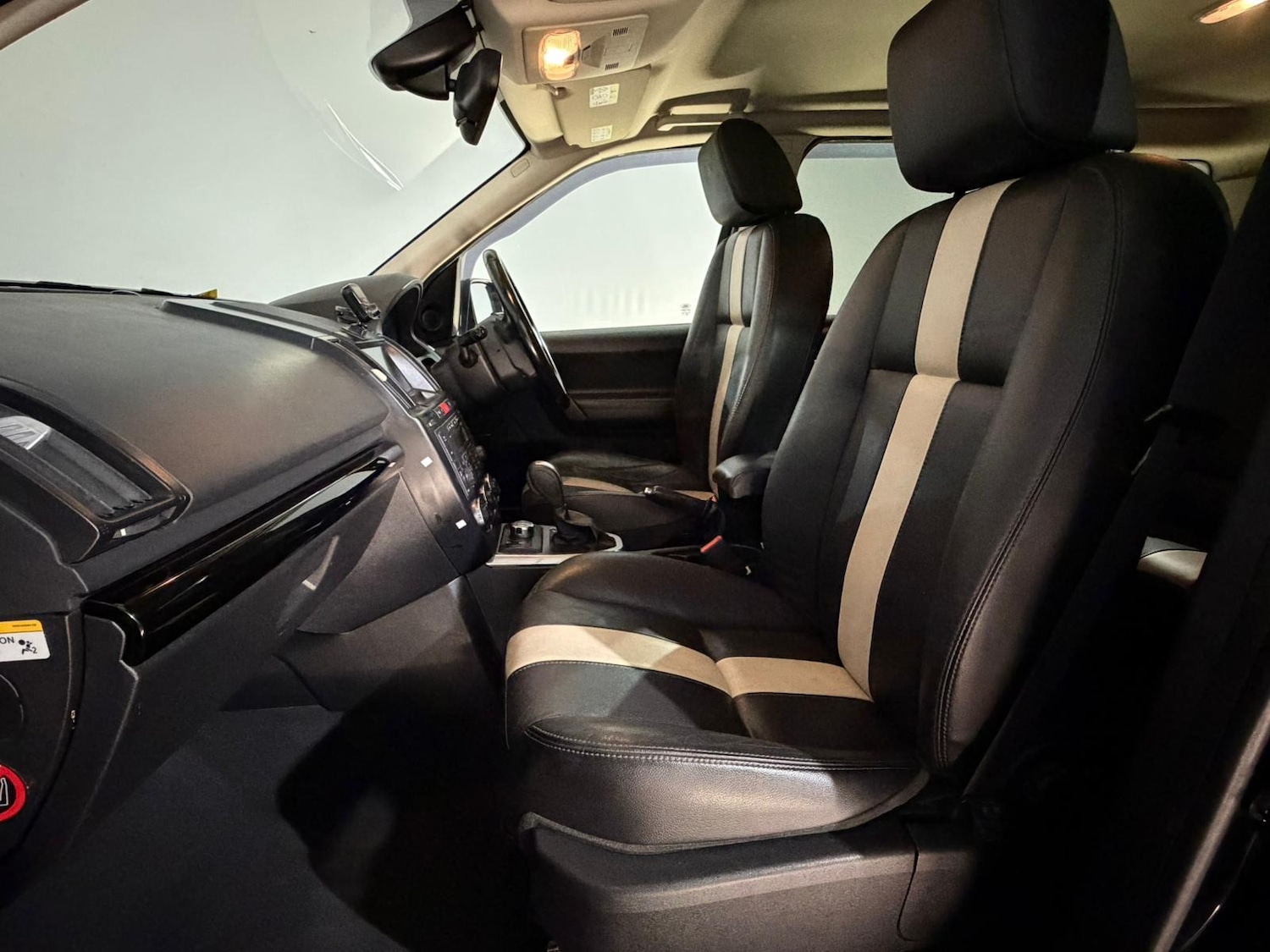 Used Land Rover Freelander 2011 for sale - 76986755: Photo 15