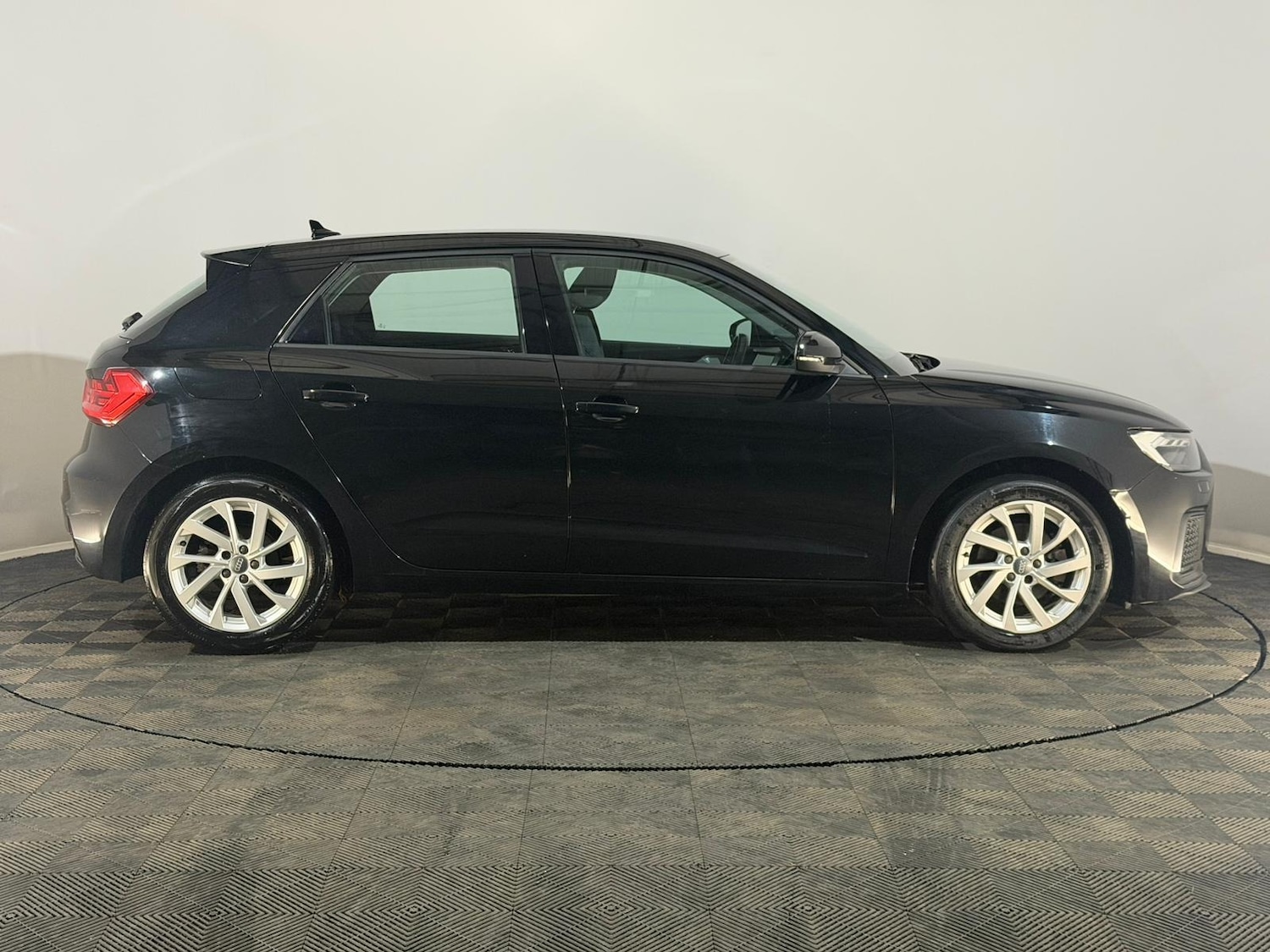 Used Audi A1 2019 for sale - 77482182: Photo 4