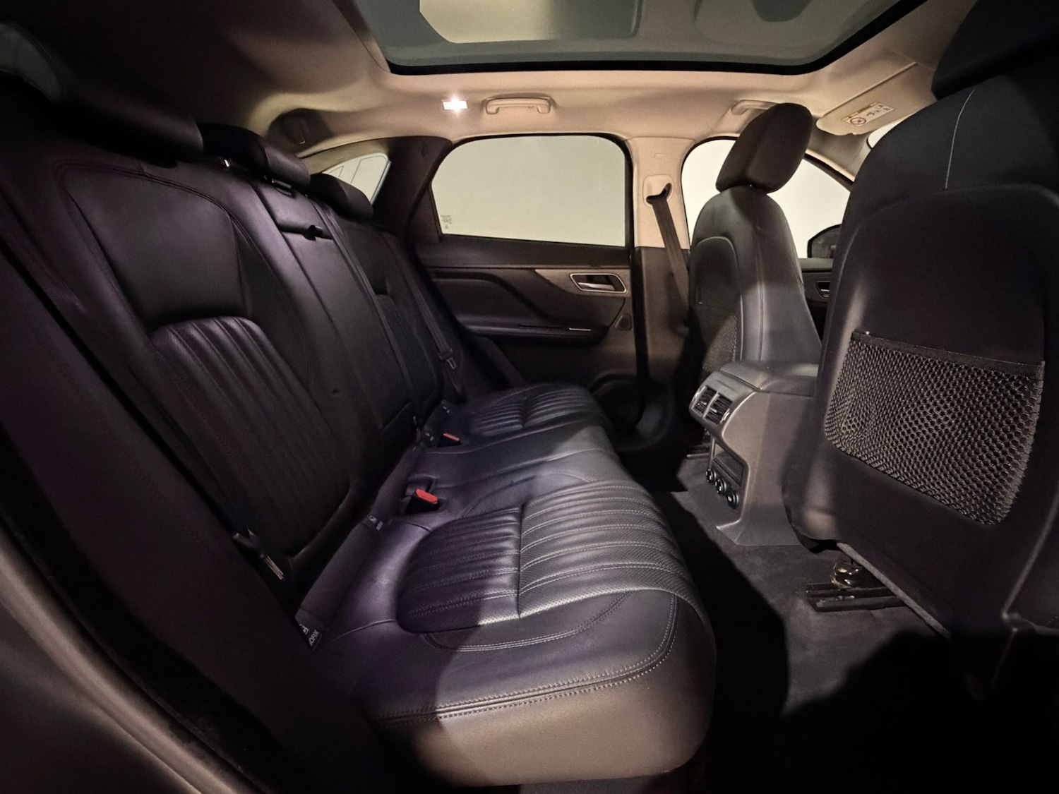 Used Jaguar F-Pace 2016 for sale - 76968651: Photo 18