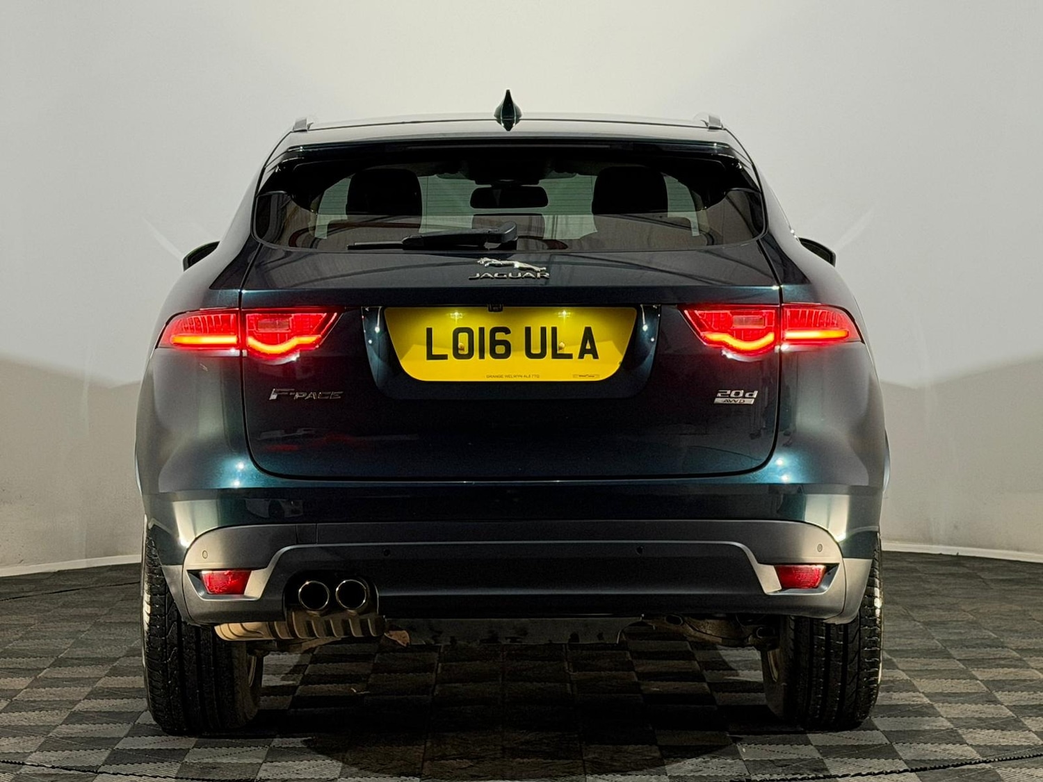 Used Jaguar F-Pace 2016 for sale - 76968651: Photo 7