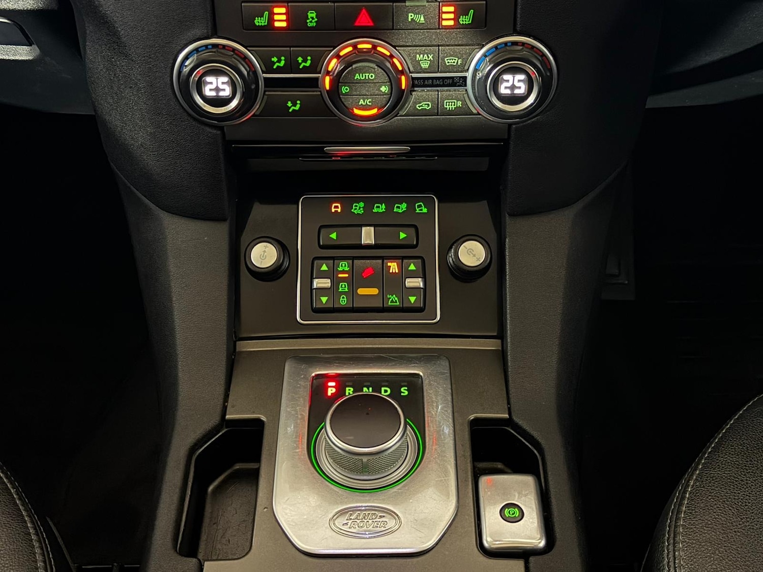 Used Land Rover Discovery 2012 for sale - 76900077: Photo 14