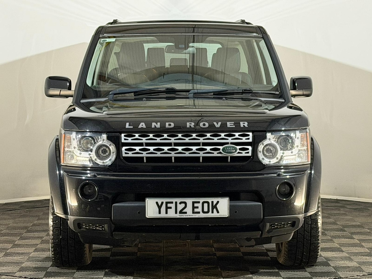 Used Land Rover Discovery 2012 for sale - 76900077: Photo 2