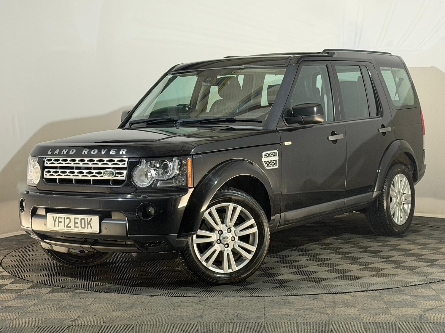 Used Land Rover Discovery 2012 for sale - 76900077: Photo 3