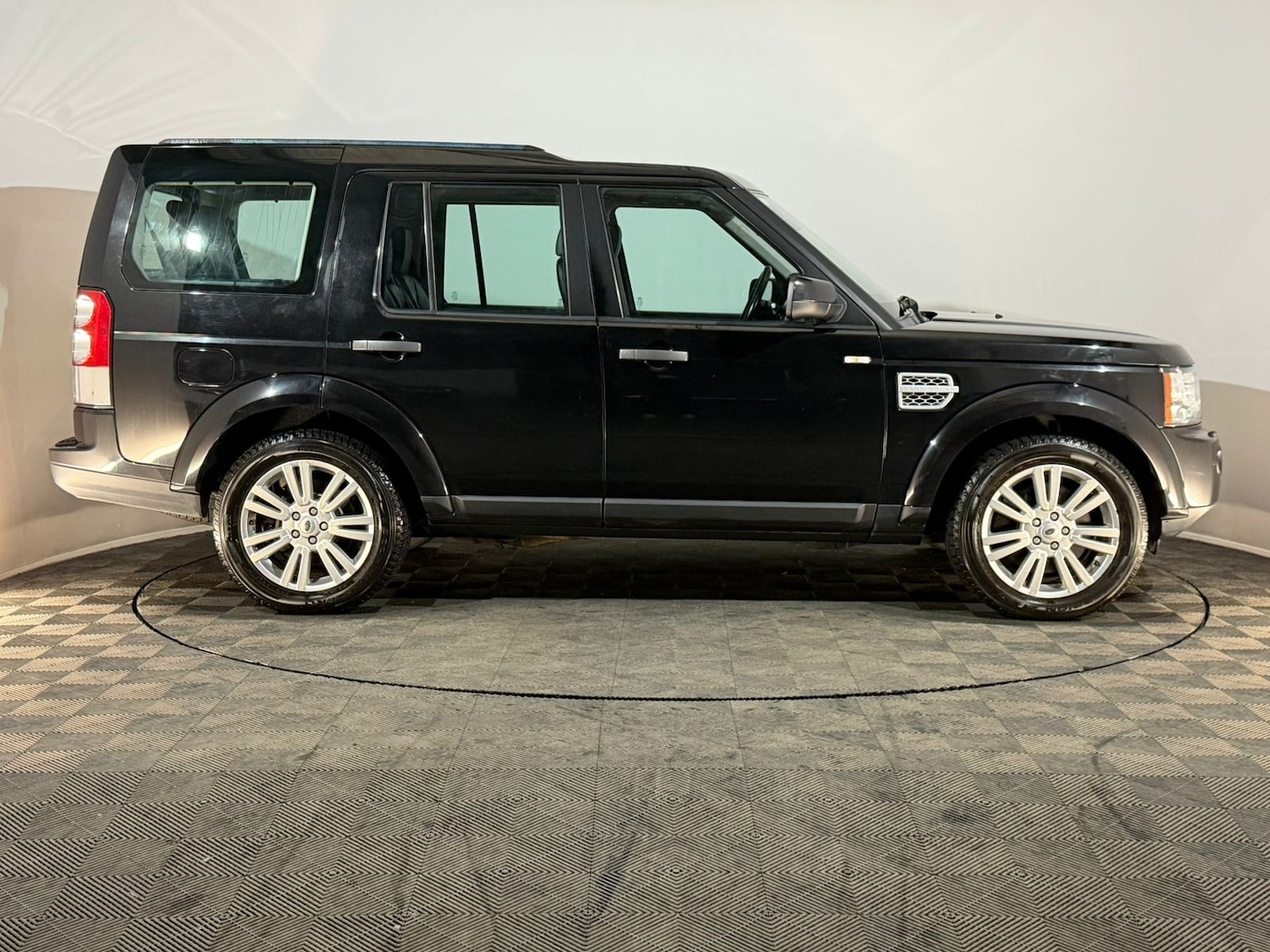 Used Land Rover Discovery 2012 for sale - 76900077: Photo 4