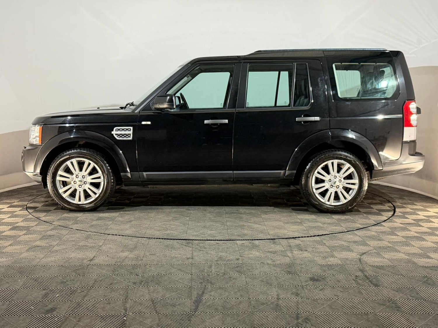 Used Land Rover Discovery 2012 for sale - 76900077: Photo 5
