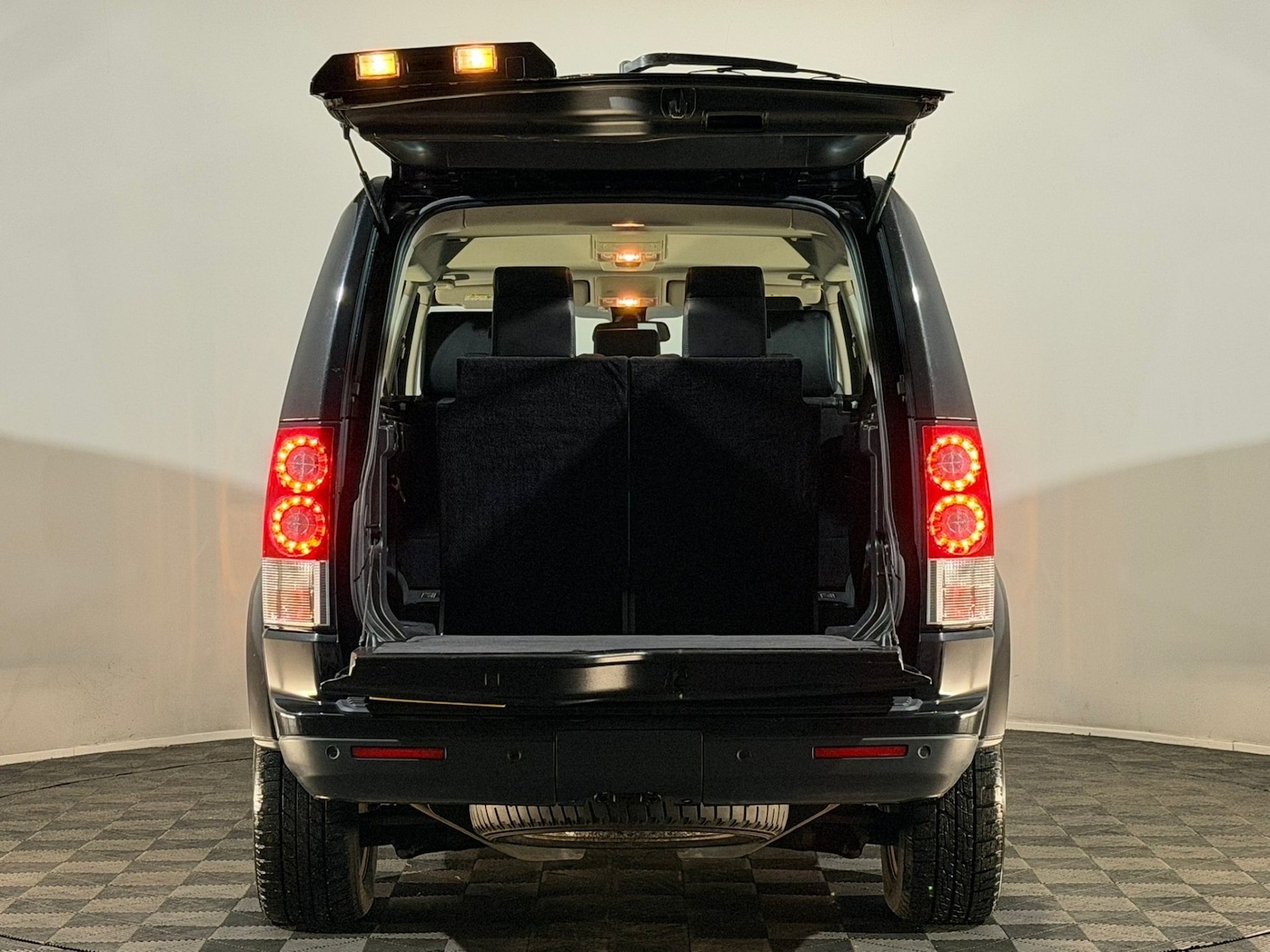 Used Land Rover Discovery 2012 for sale - 76900077: Photo 8