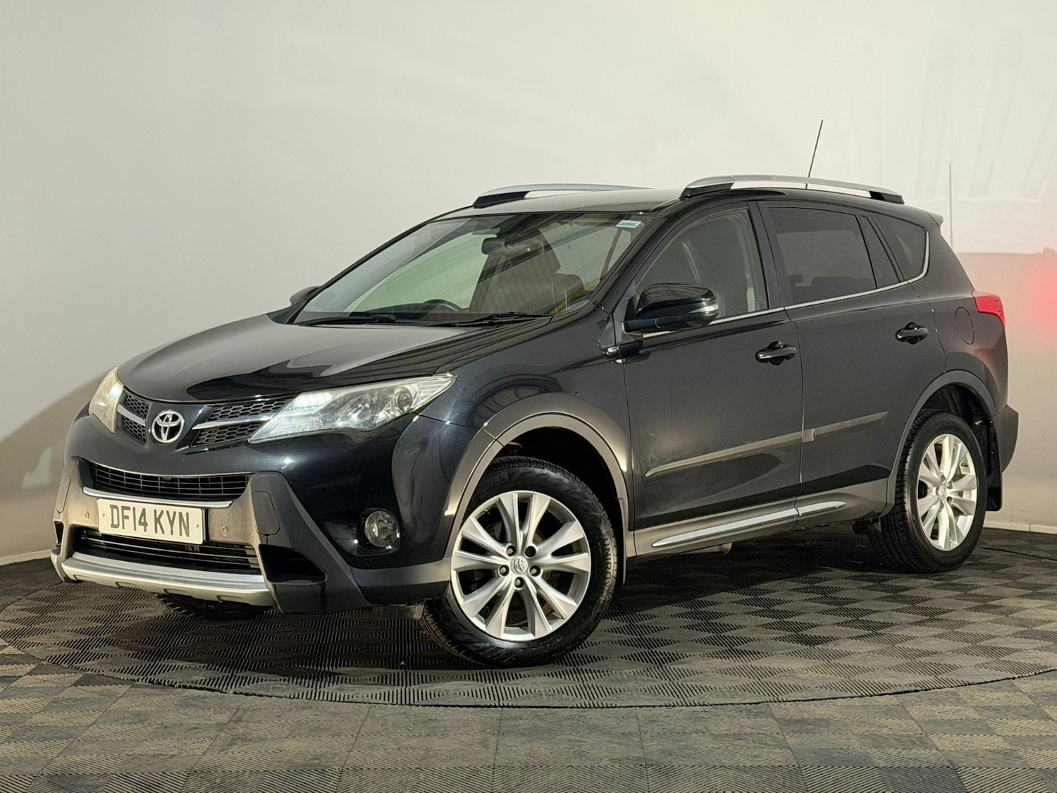 Used Toyota RAV4 2014 for sale - 77627141: Photo 3
