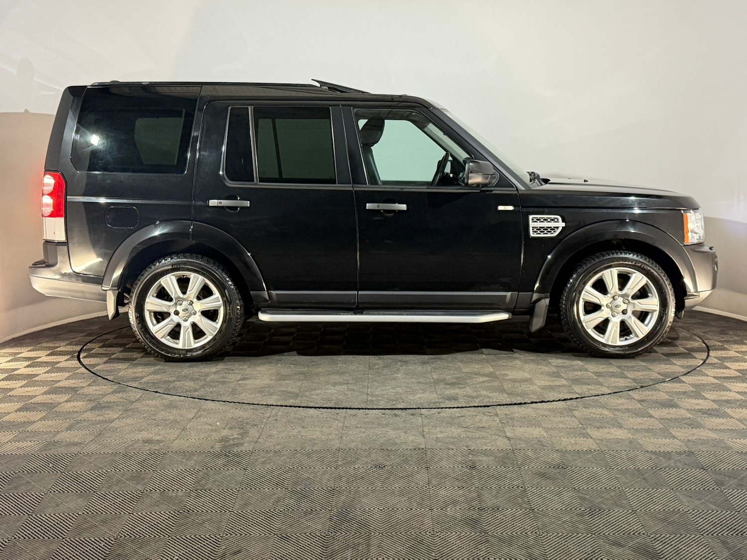 Used Land Rover Discovery 2013 for sale - 77398266: Photo 4