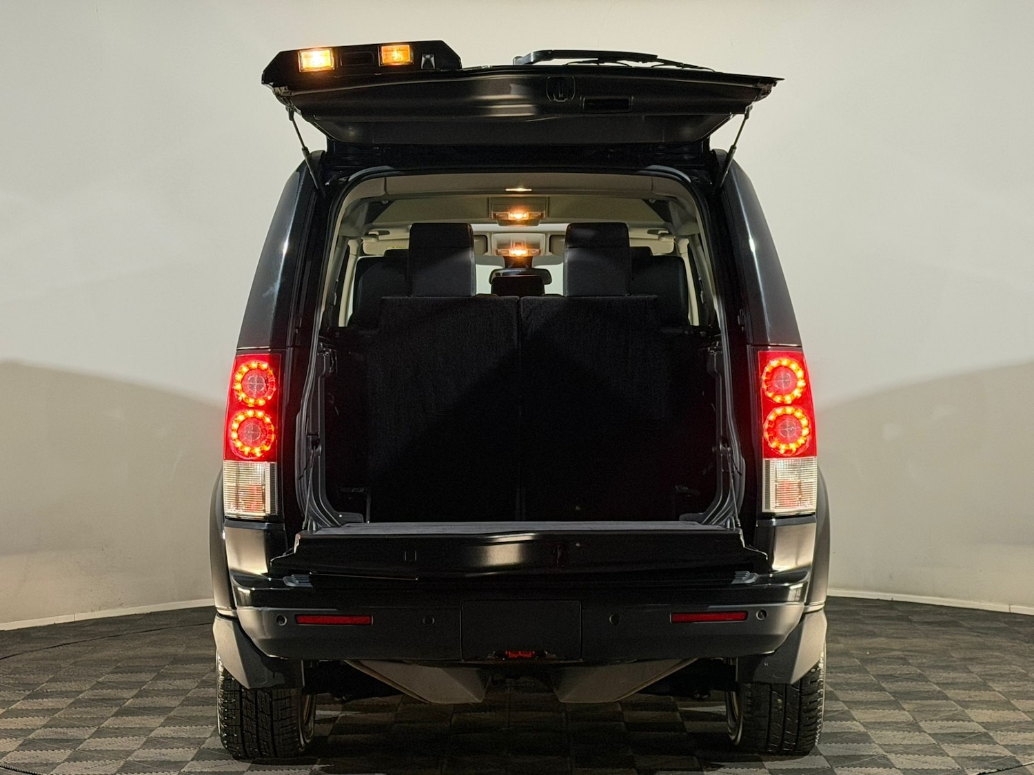 Used Land Rover Discovery 2013 for sale - 77398266: Photo 8