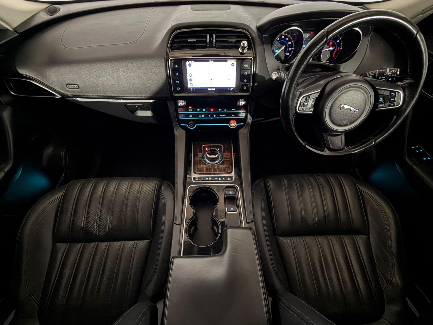 Used Jaguar F-Pace 2016 for sale - 78120866: Photo 10