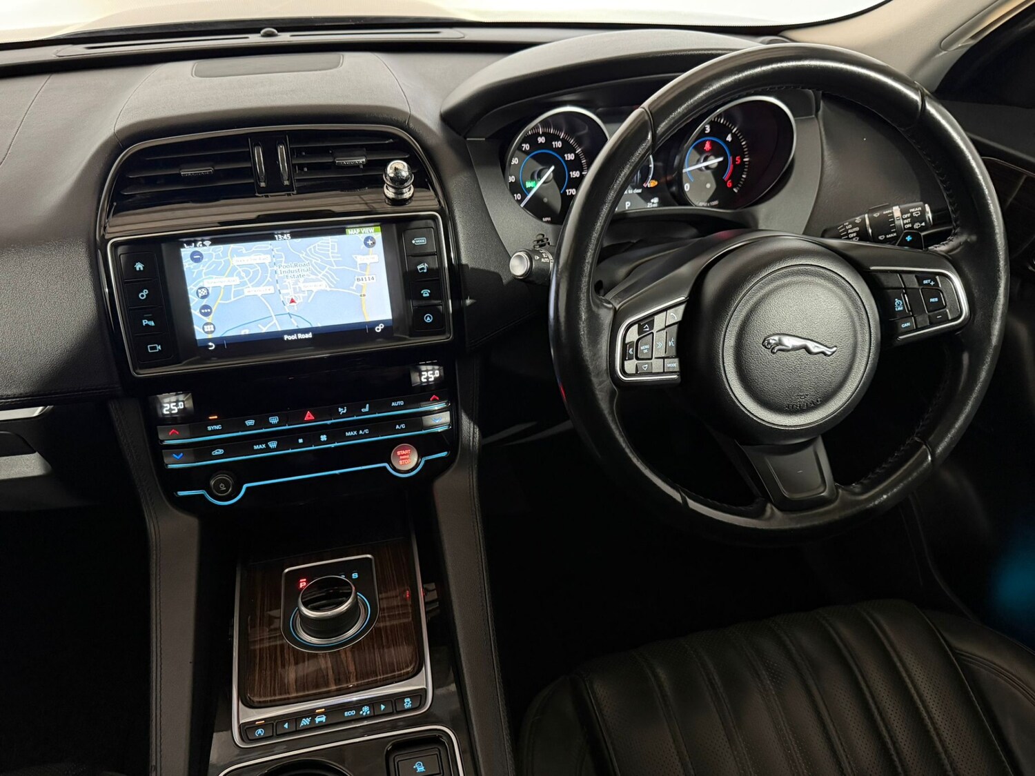 Used Jaguar F-Pace 2016 for sale - 78120866: Photo 11