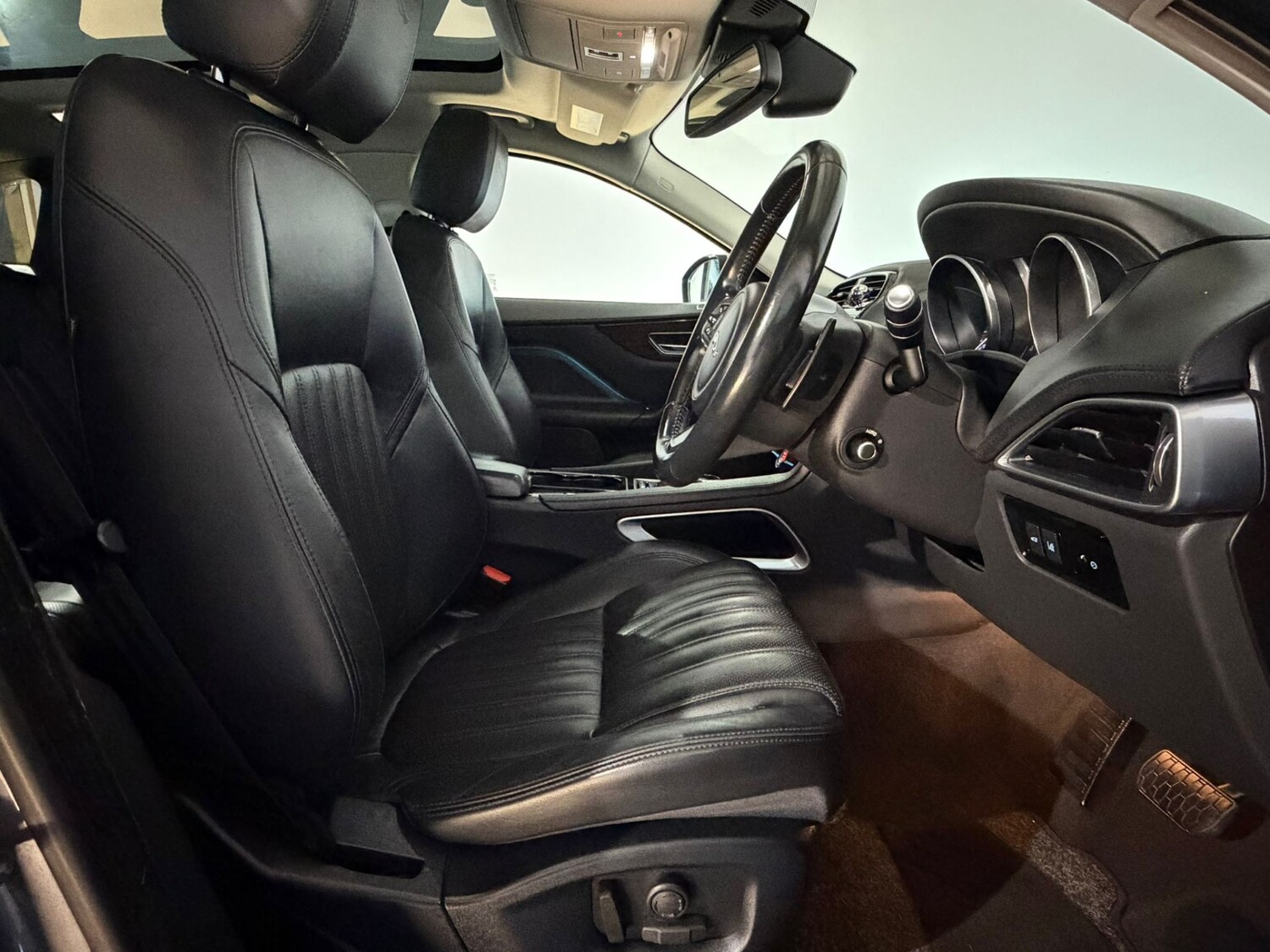 Used Jaguar F-Pace 2016 for sale - 78120866: Photo 15