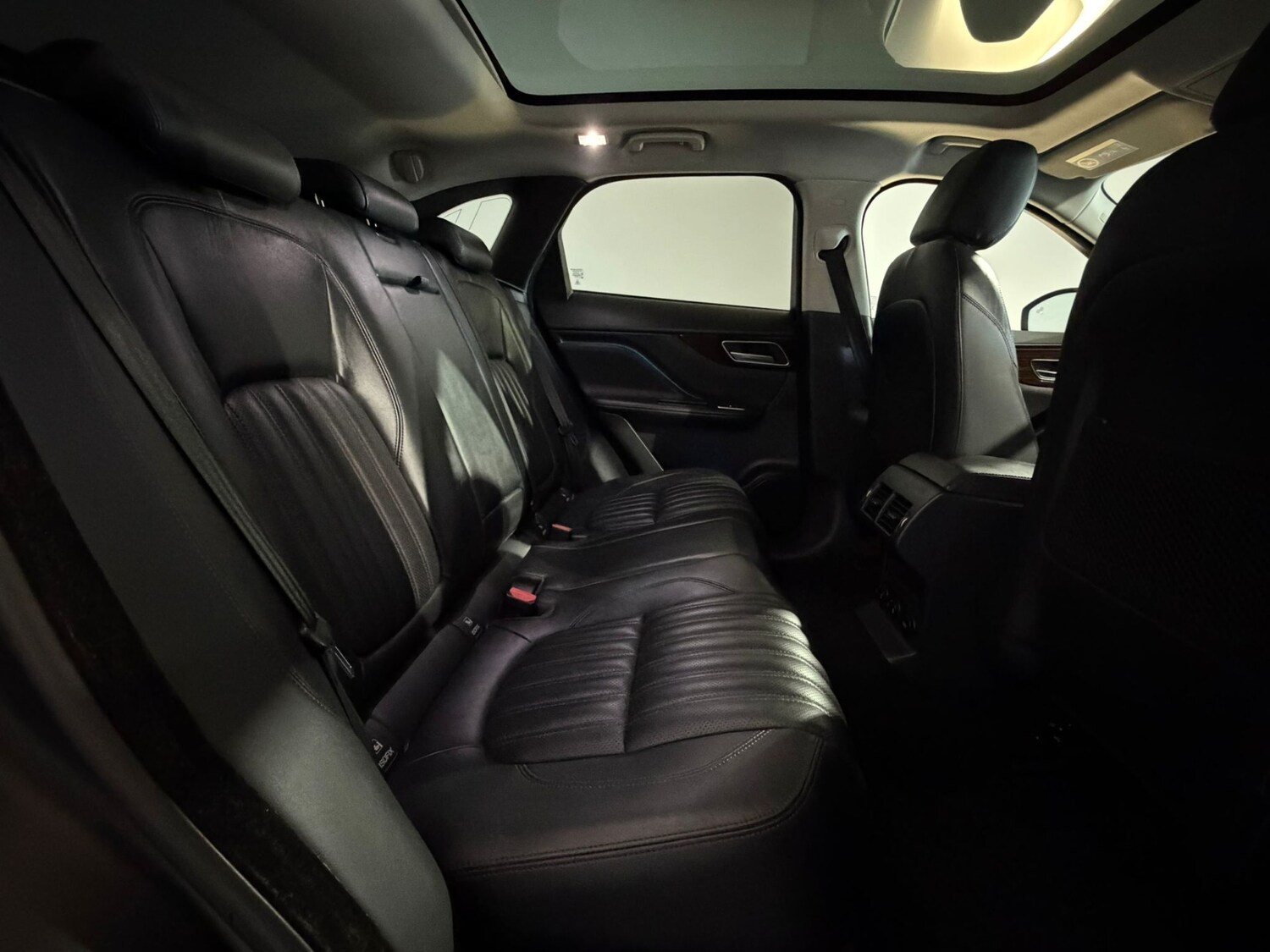 Used Jaguar F-Pace 2016 for sale - 78120866: Photo 17