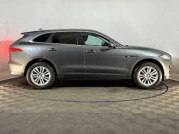 Used Jaguar F-Pace 2016 for sale - 78120866: Photo