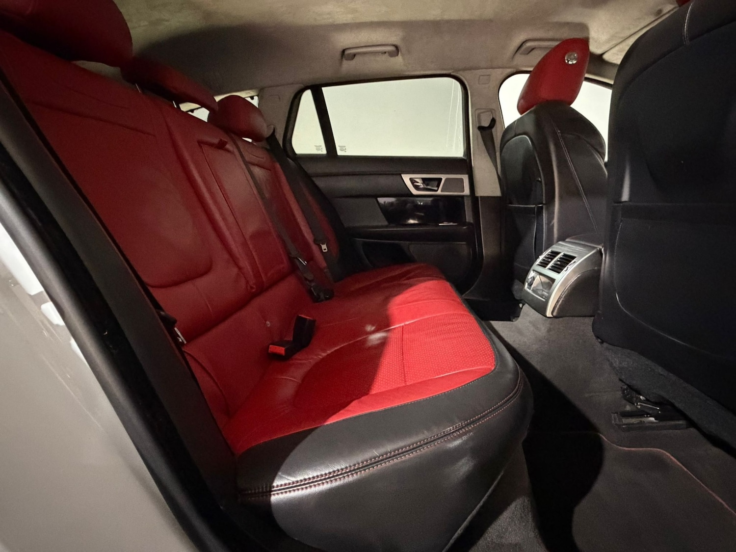 Used Jaguar XF 2014 for sale - 76494460: Photo 18