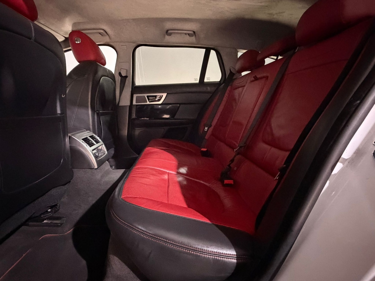 Used Jaguar XF 2014 for sale - 76494460: Photo 19