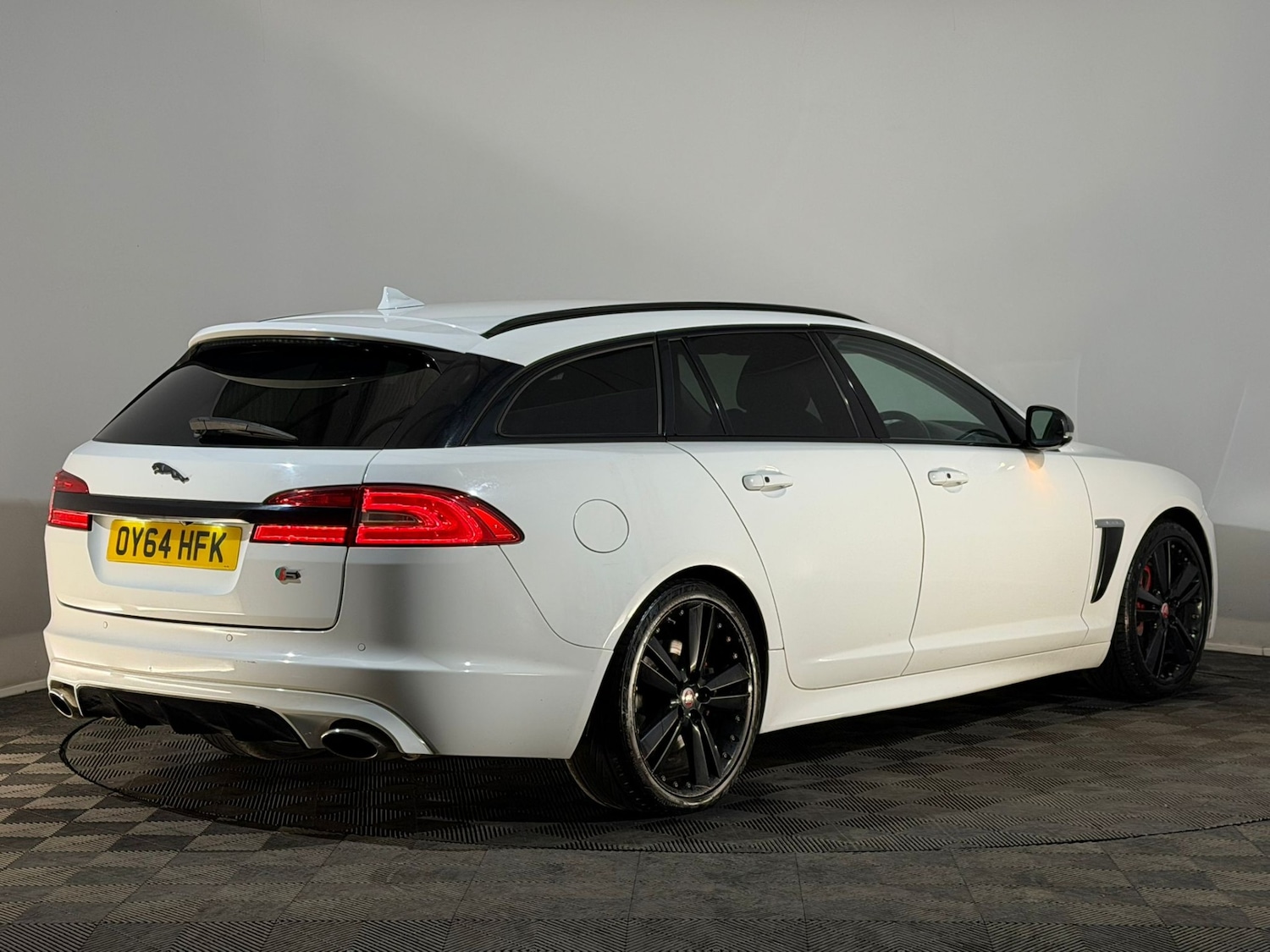 Used Jaguar XF 2014 for sale - 76494460: Photo 6