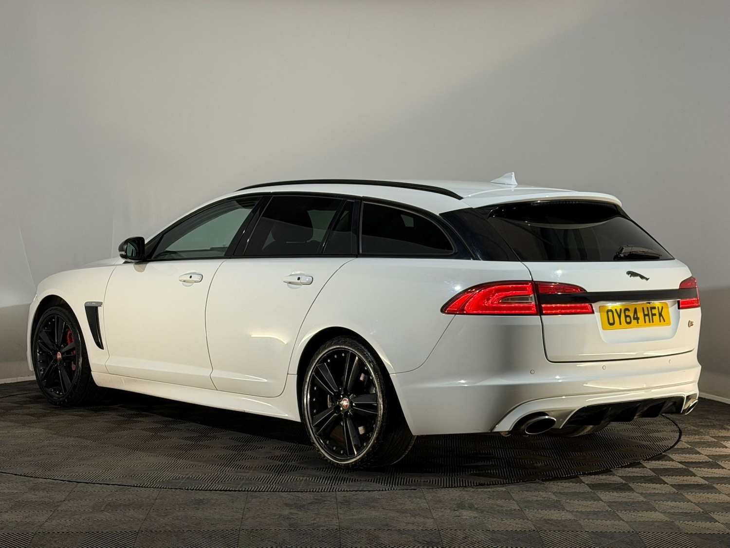 Used Jaguar XF 2014 for sale - 76494460: Photo 9