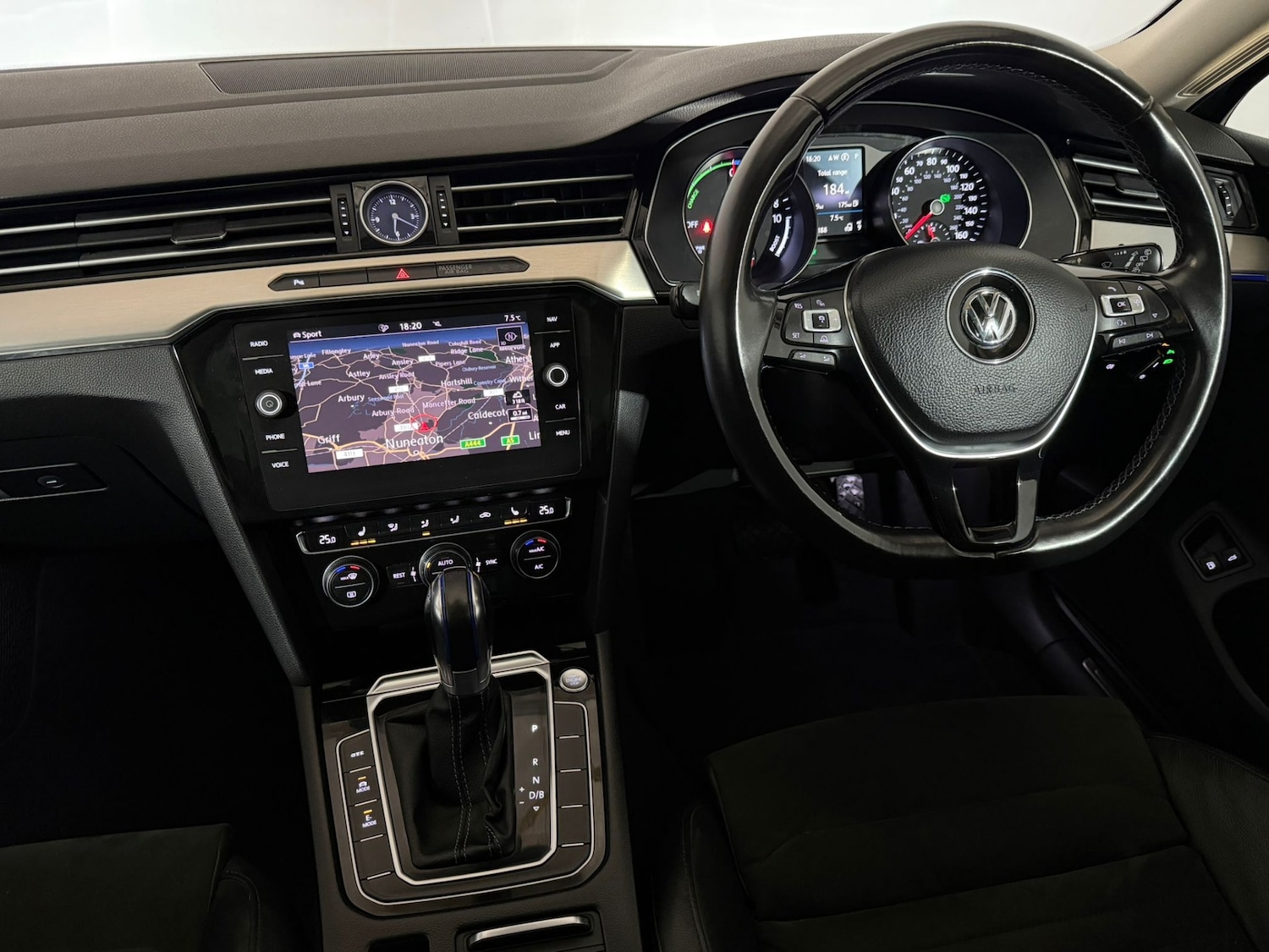 Used Volkswagen Passat 2018 for sale - 77846627: Photo 12