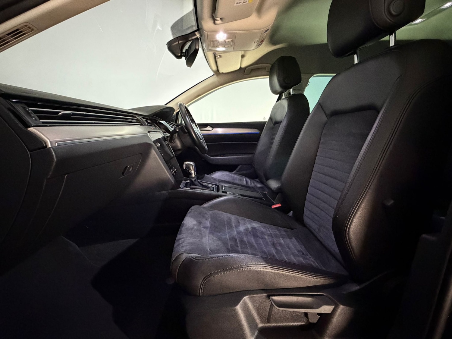 Used Volkswagen Passat 2018 for sale - 77846627: Photo 17