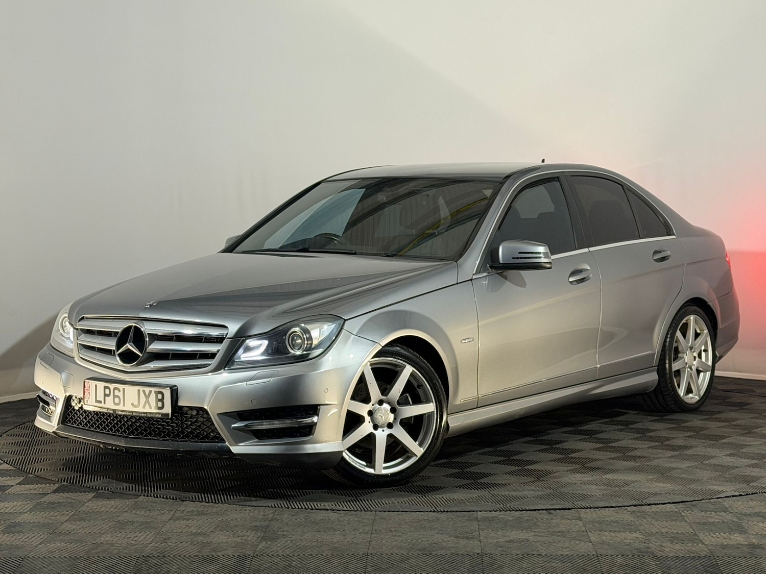 Used Mercedes-Benz C Class 2012 for sale - 77413740: Photo 3