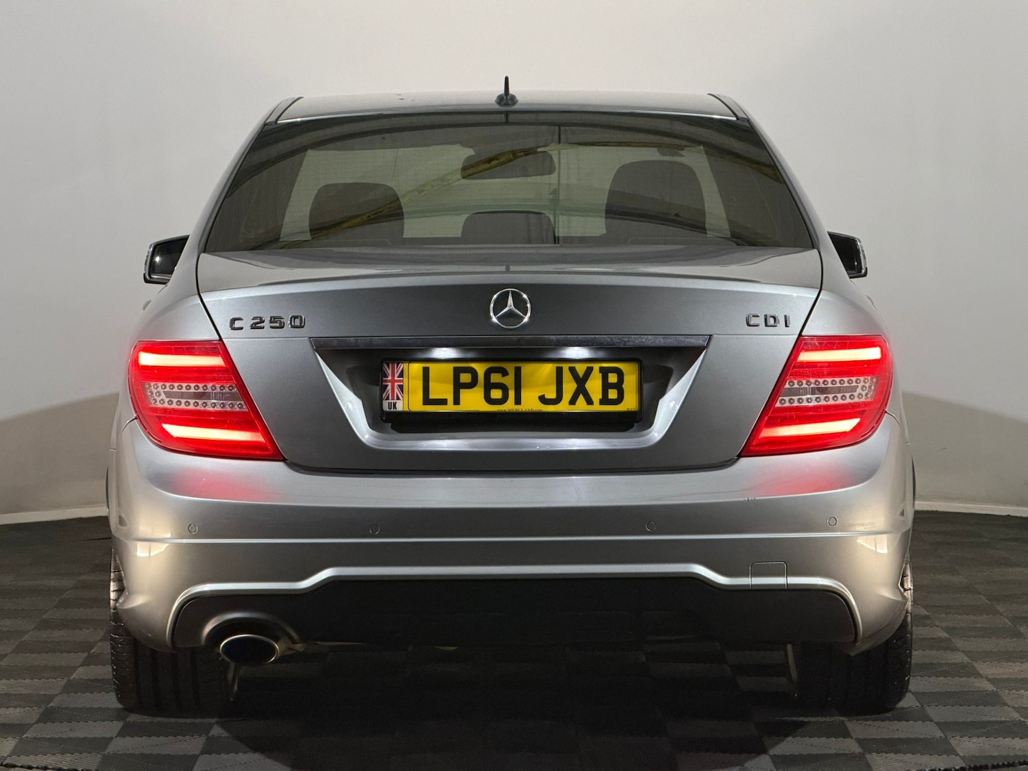 Used Mercedes-Benz C Class 2012 for sale - 77413740: Photo 7