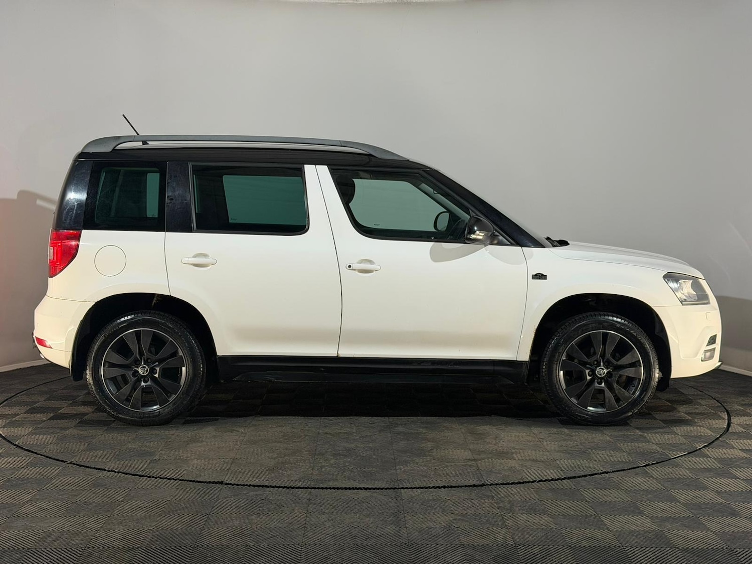 Used Skoda Yeti 2016 for sale - 77180207: Photo 4