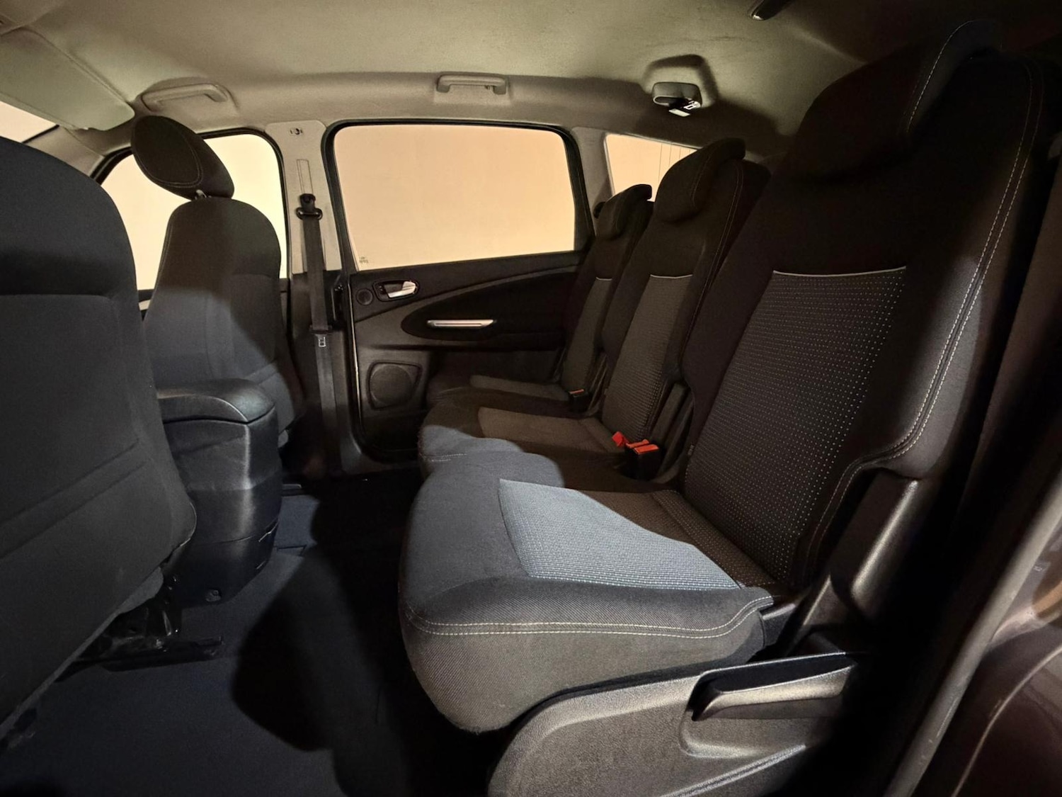 Used Ford S-Max 2014 for sale - 76703722: Photo 19