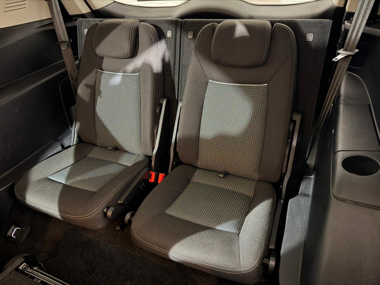 Used Ford S-Max 2014 for sale - 76703722: Photo 21