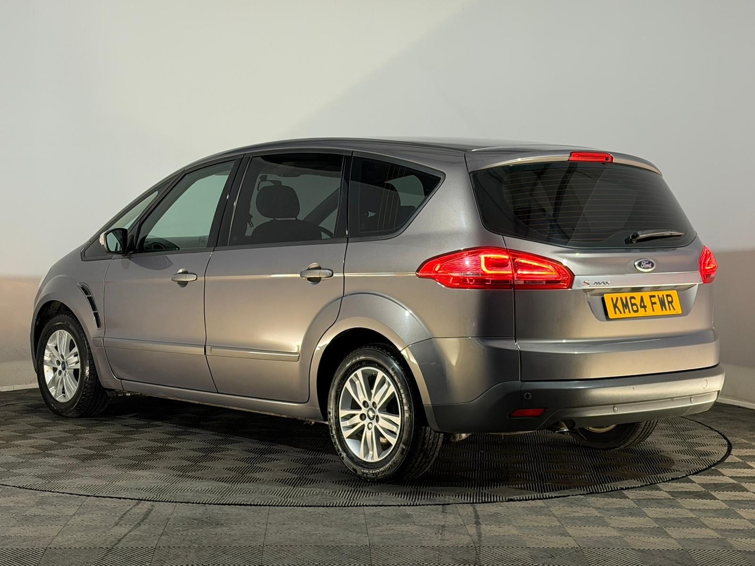 Used Ford S-Max 2014 for sale - 76703722: Photo 9