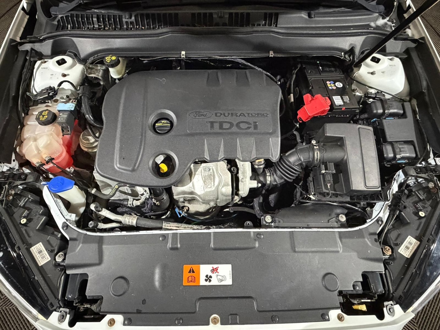 Used Ford Mondeo 2015 for sale - 76931691: Photo 10