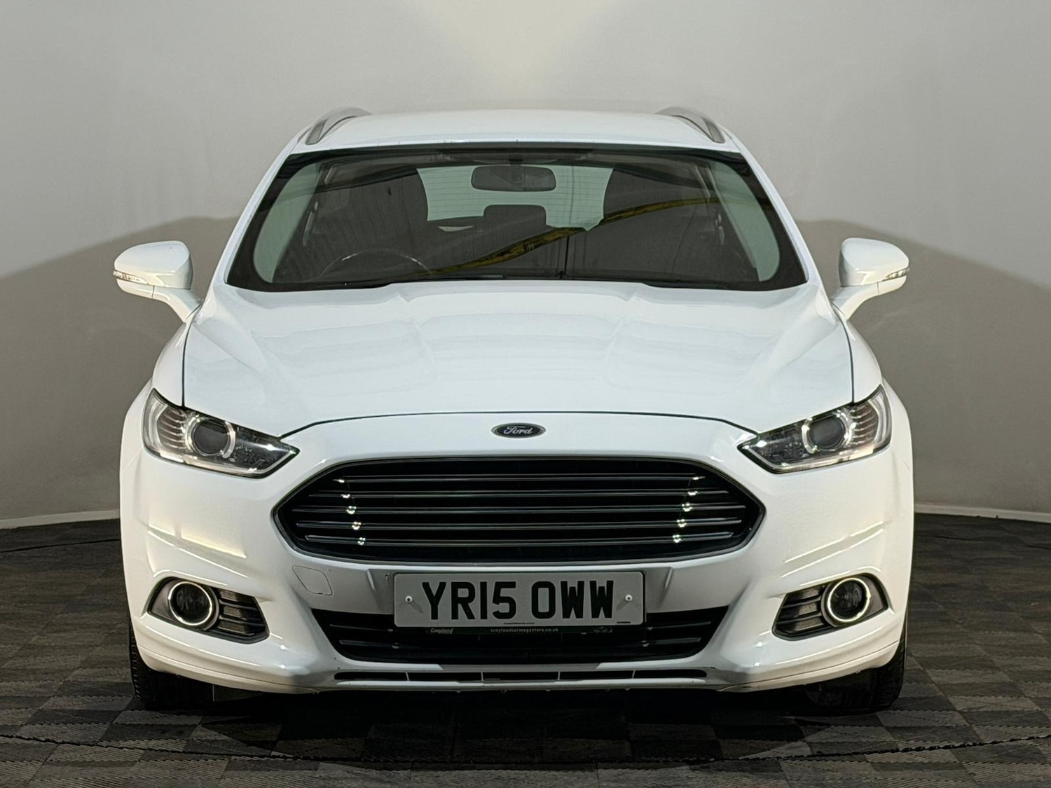 Used Ford Mondeo 2015 for sale - 76931691: Photo 2