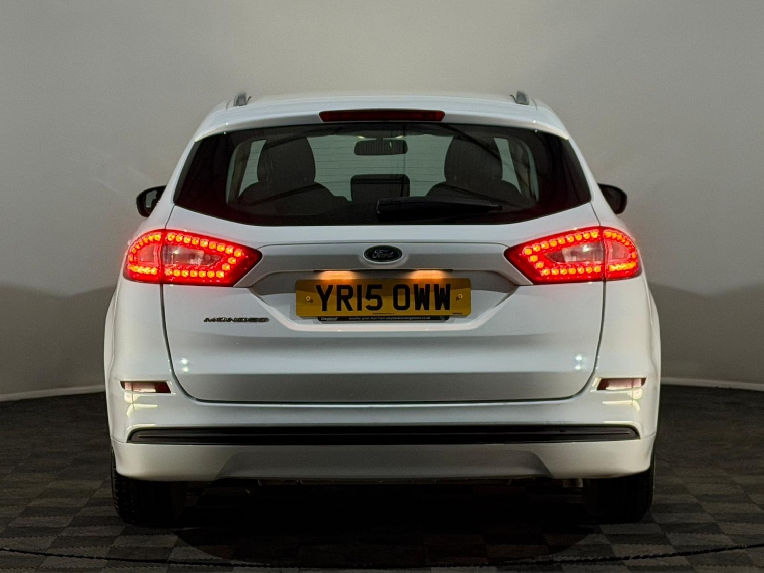 Used Ford Mondeo 2015 for sale - 76931691: Photo 7