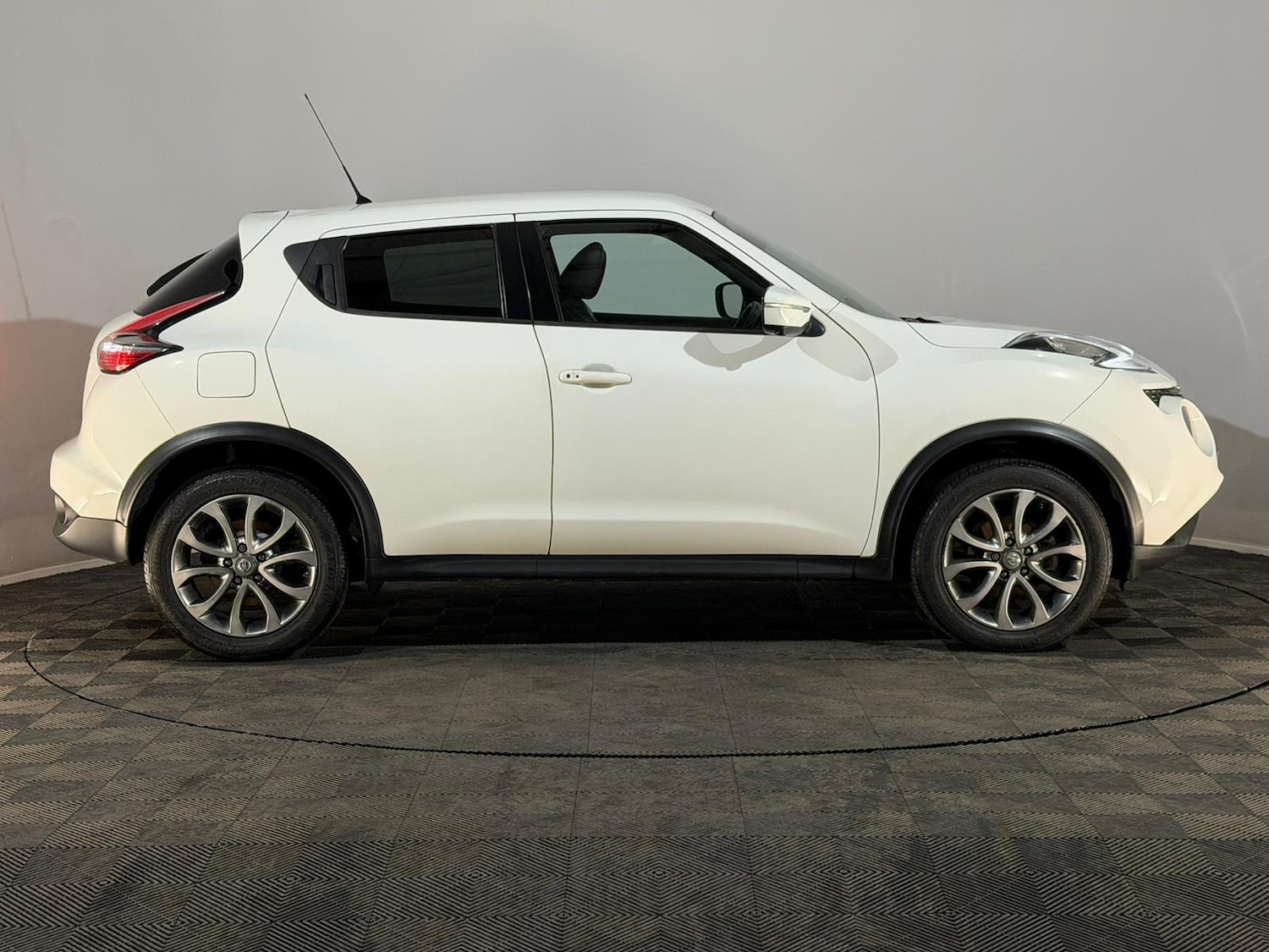 Used Nissan Juke 2014 for sale - 76500675: Photo 4