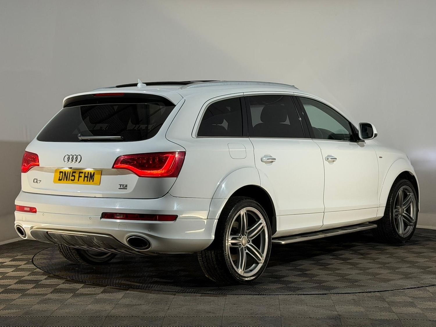 Used Audi Q7 2015 for sale - 76803285: Photo 6