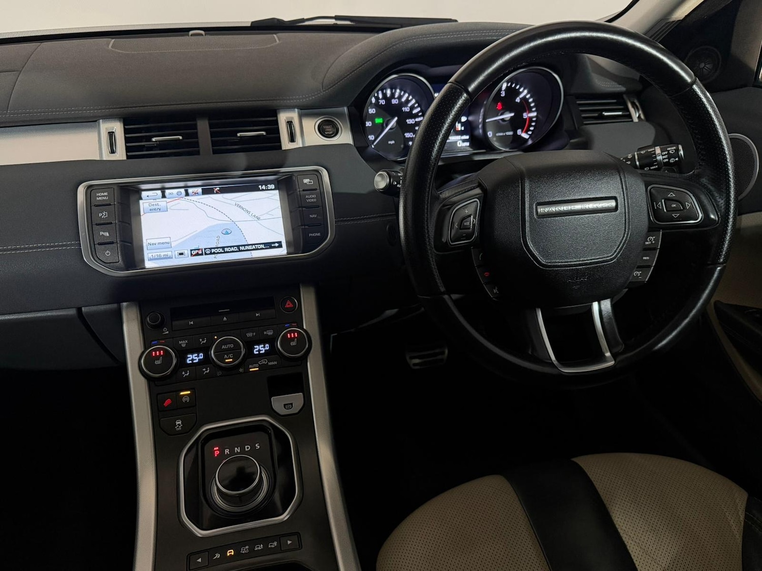 Used Land Rover Range Rover Evoque 2013 for sale - 77371760: Photo 12