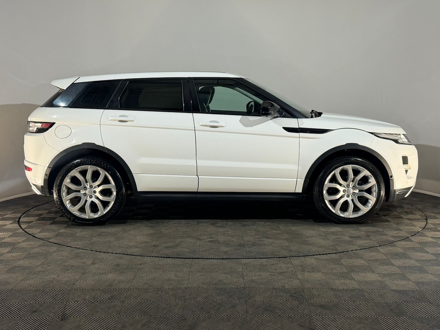 Used Land Rover Range Rover Evoque 2013 for sale - 77371760: Photo 4