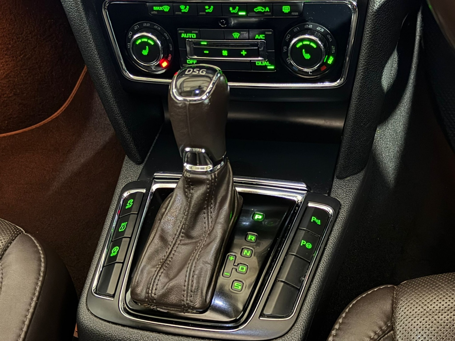 Used Skoda Superb 2013 for sale - 77617277: Photo 14