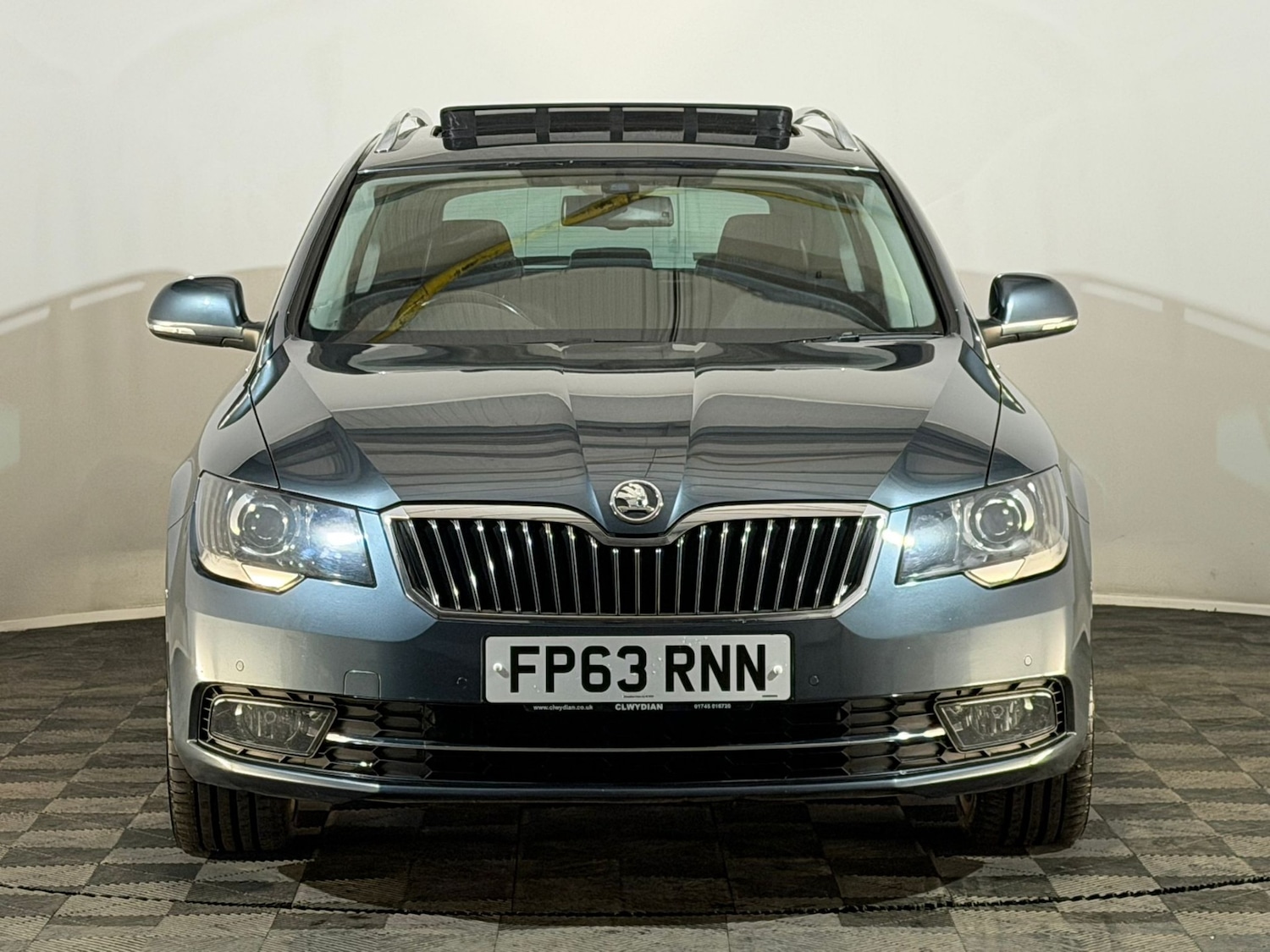 Used Skoda Superb 2013 for sale - 77617277: Photo 2