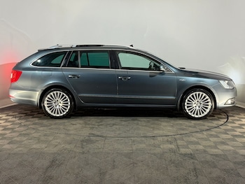 Used Skoda Superb 2013 for sale - 77617277: Photo
