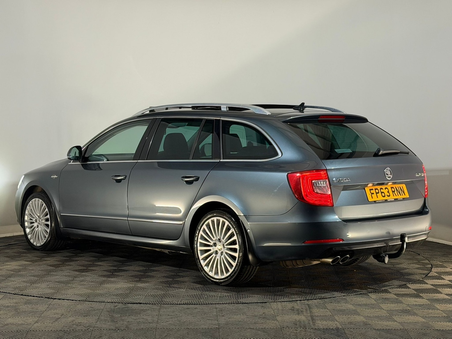 Used Skoda Superb 2013 for sale - 77617277: Photo 9