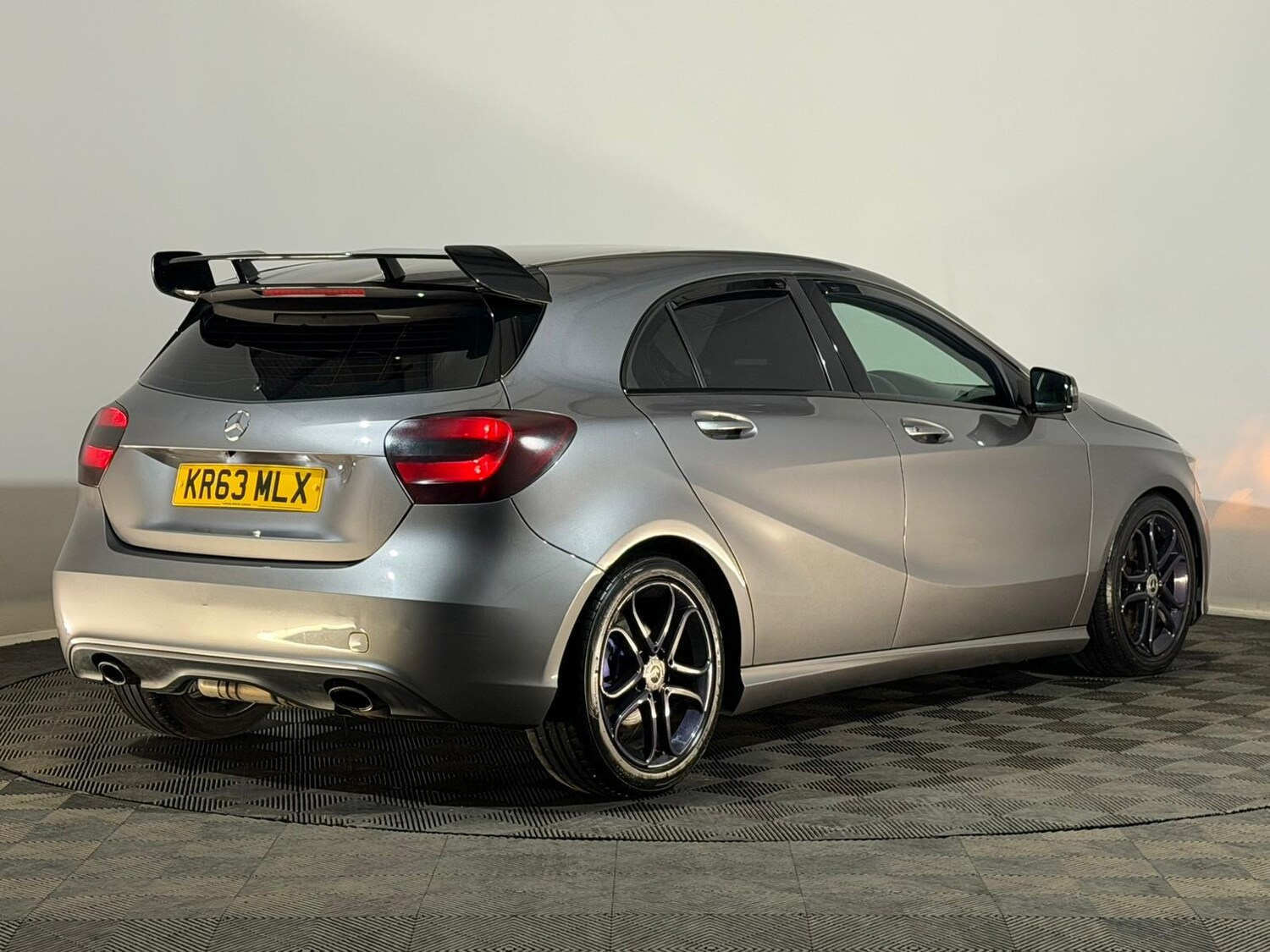 Used Mercedes-Benz A-Class 2013 for sale - 77673977: Photo 6