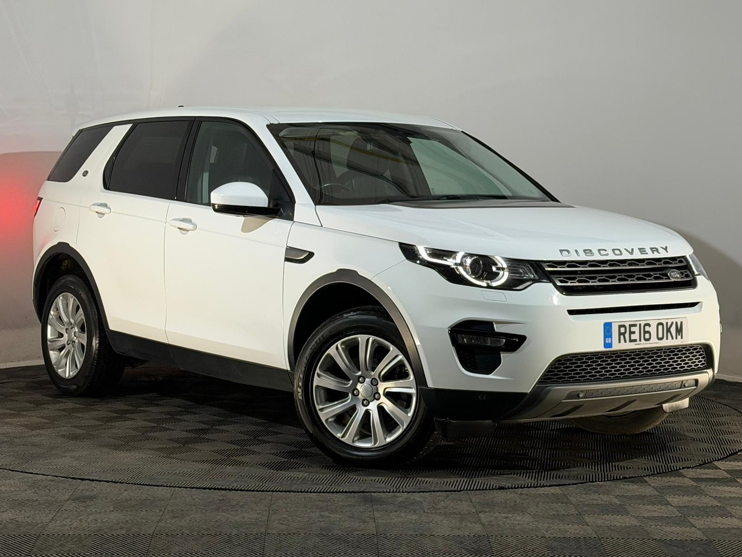 Used Land Rover Discovery Sport 2016 for sale - 76494234: Photo 1