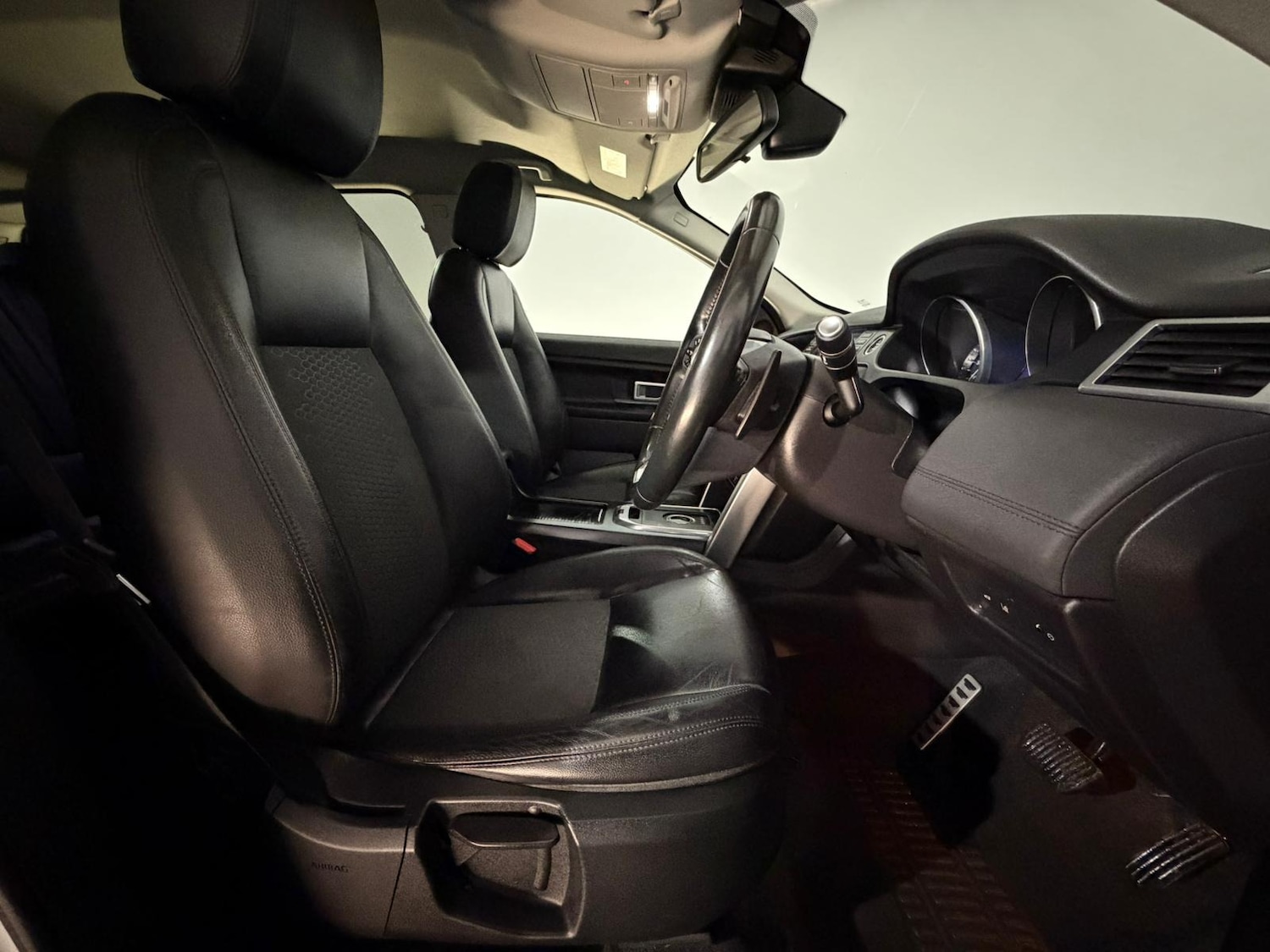 Used Land Rover Discovery Sport 2016 for sale - 76494234: Photo 15